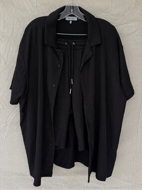 NWT Mauvais Light Crinkle Black Button Down Shirt and Shorts Size 34/Large
